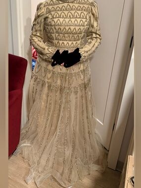 Women’s maxi gown size m-l